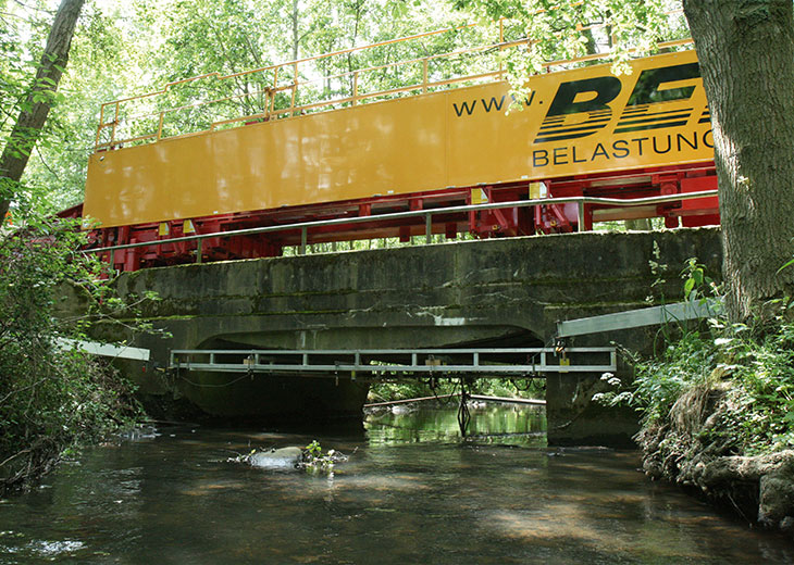 Nachweis Möllerbrücke  - Belastungsversuche, Probebelastung Gebäude, Experimentelle Tragsicherheitsnachweise, Bauwerksanalyse, Hybride Statik